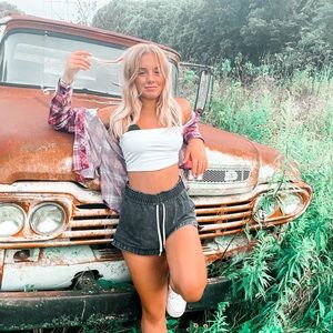 Meet your Posher, Mallory